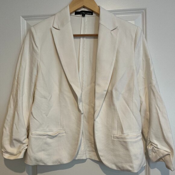 Amanda & Chelsea White 3/4 rouched sleeved Blazer Size L - Picture 1 of 3